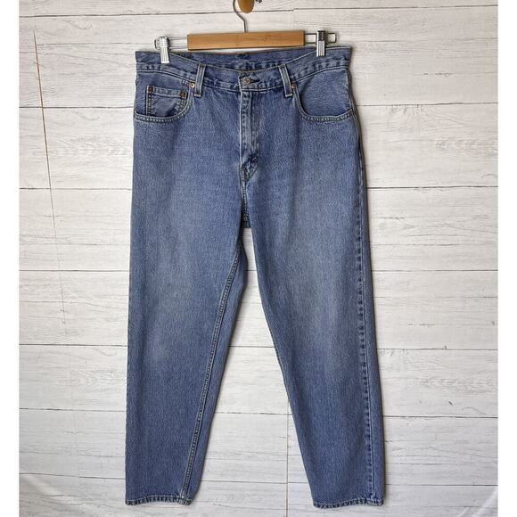 Levis Jeans Mens Size 33 X 32 550 '92 Medium Wash 100% Cotton Classic Denim - Picture 4 of 16